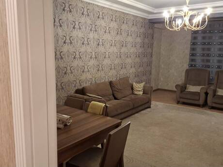 4-otaqlı yeni tikili kirayə verilir, Xətai m., 150 m²