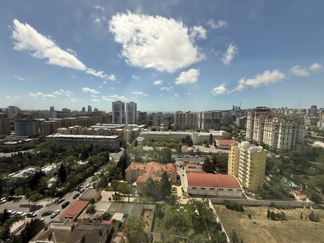 4-otaqlı yeni tikili, Mərdanov qardaşları küç., 230 m²