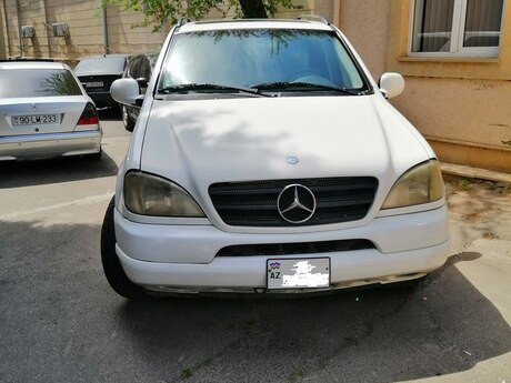 Mercedes ML 320, 2001 il