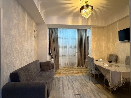 3 otaq · 56 m²