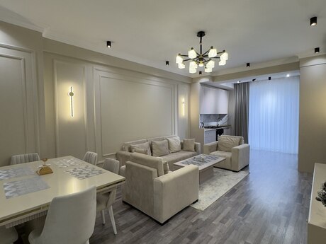 2-otaqlı yeni tikili, Balaəmi Dadaşov küç., 93 m²