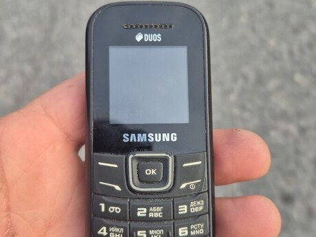 Samsung E1202 Black