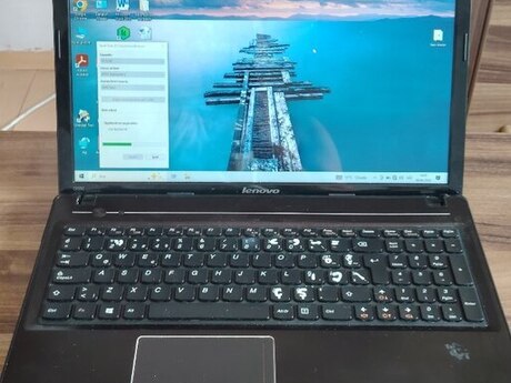 Noutbuk Lenovo