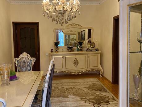 4-otaqlı mənzil kirayə verilir, Nərimanov m., 130 m²