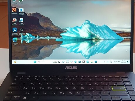 Noutbuk Asus