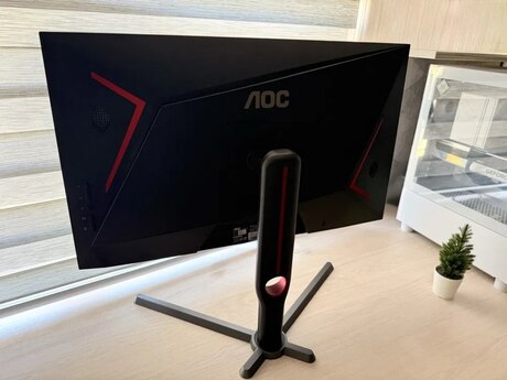 27 inch / 240 HZ 0.5 ms AOC 27 inch / 240 HZ 0.5 ms AOC