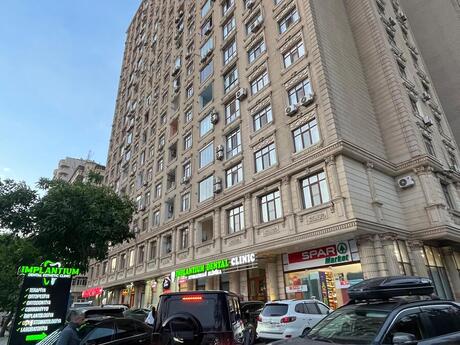 2-otaqlı mənzil kirayə verilir, Yasamal r., 85 m²