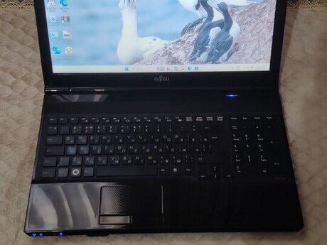 Fujitsu Core i7