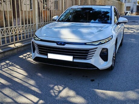 Bestune B70, 2025 il