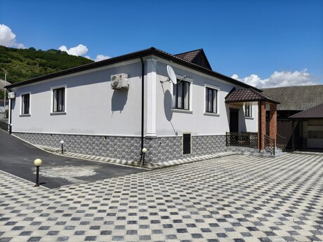 Bağ evi, Zaqatala ş.
