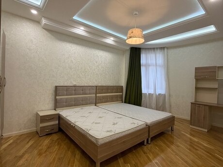 Продаётся 3-комнатная квартира в новостройке, ЖК Yeni Bakı, 148 м², 165 000 AZN, фото 3 / 12