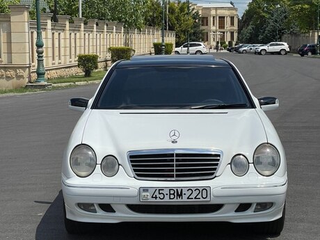 Mercedes E 320, 2002 il