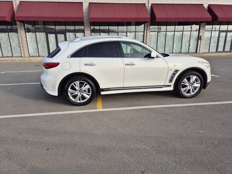 Infiniti QX70, 2013 il