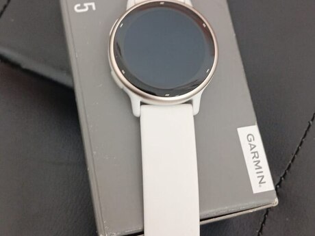 Garmin Vivoactive 5 Cream Gold Garmin Vivoactive 5 Cream Gold