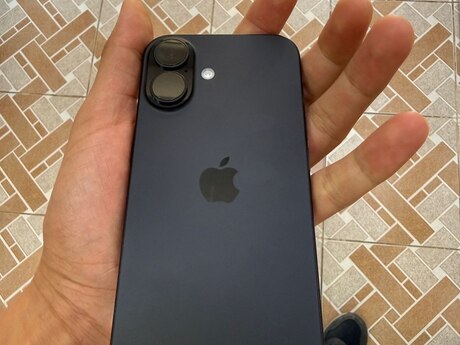 Apple iPhone 16 Black 128GB/8GB
