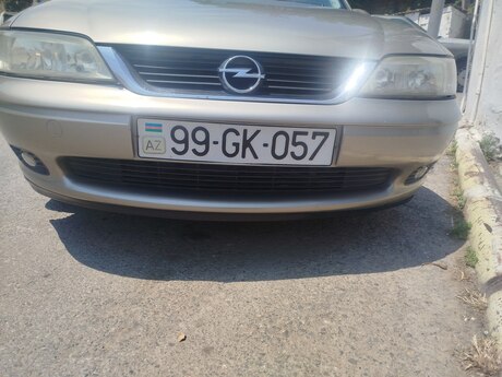Avtomobil qeydiyyat nişanı - 99-GK-057