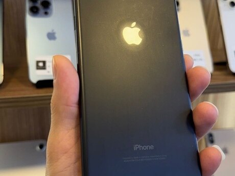 Apple iPhone 7 Plus Black 32GB