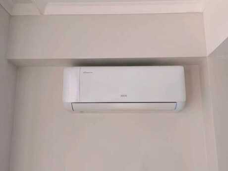 Kondisioner AUX 9000 inverter