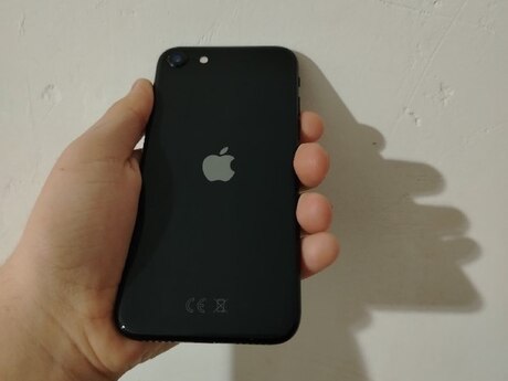 Apple iPhone SE (2020) Black 64GB/3GB