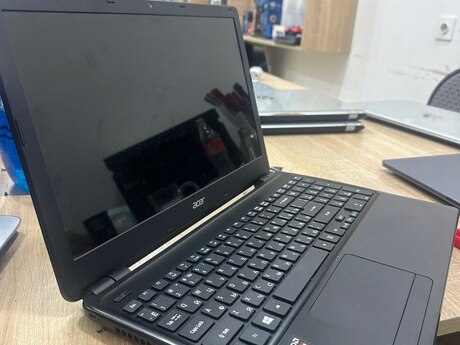 Noutbuk Acer