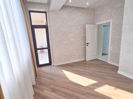 8-ci mikrorayonda 3 otaqlı yeni tikili mənzil satılır, 86 m², 248 000 AZN, şəkil 2 / 10