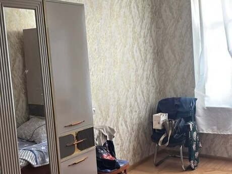 Nəriman Nərimanovda 3 otaqlı köhnə tikili mənzil satılır, 75 m², 225 000 AZN, şəkil 3 / 4
