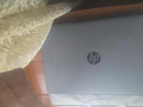 Noutbuk HP