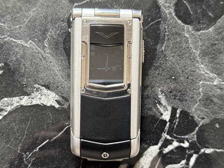 Vertu Constellation Ayxta Steel and Gray Ceic