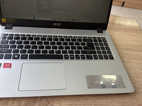 Noutbuk Acer