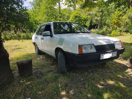 LADA (VAZ) 21099, 1995 il LADA (VAZ) 21099, 1995 il
