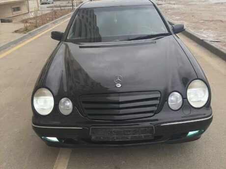 Mercedes E 270, 2001 il