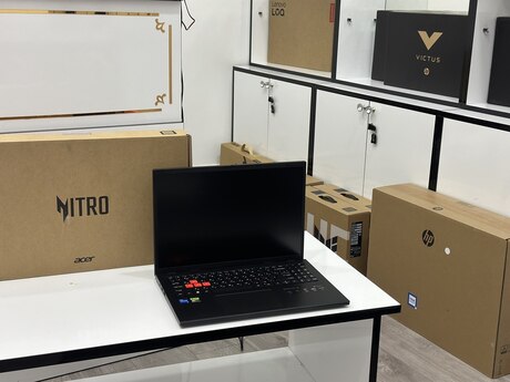 Acer Nitro Lite NL16-71G-560W (NH.DAAER.001)