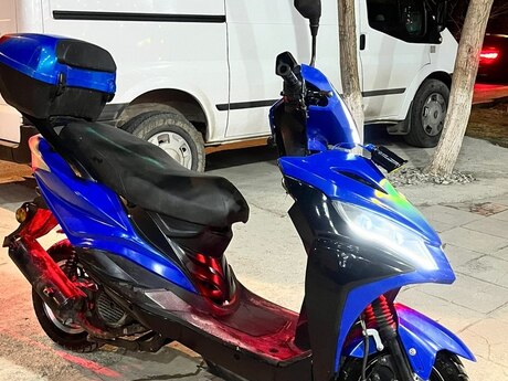 Skuter Grandmoto, 2023 il