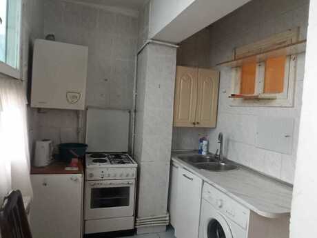 Əhmədlidə 3 otaqlı köhnə tikili mənzil satılır, 60 m², 125 000 AZN, şəkil 2 / 11