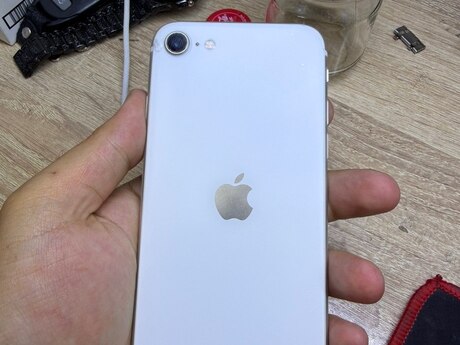 Apple iPhone SE (2020) White 64GB/3GB