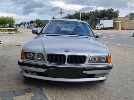 BMW 728, 1997 il