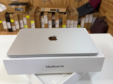 MacBook Air M4 24/512GB