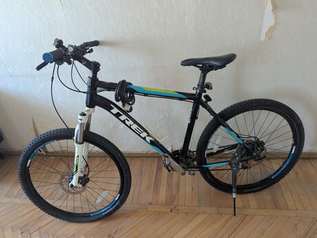 Dağ velosipedi Trek 3700 Disc 