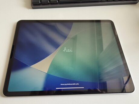 Apple iPad Pro 11-inch, M2 256GB/8GB