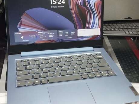 Noutbuk Lenovo