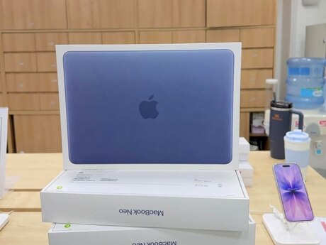 Apple Macbook Neo 13 8/512 Indigo