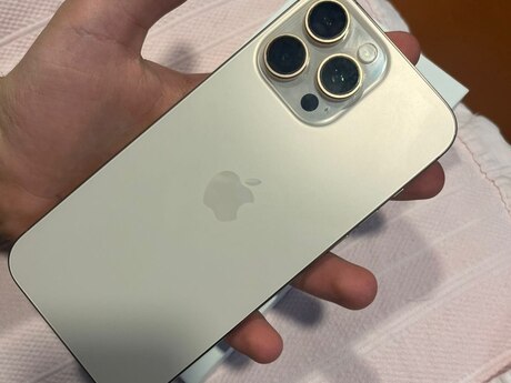 Apple iPhone 16 Pro Max Desert Titanium 256GB/8GB