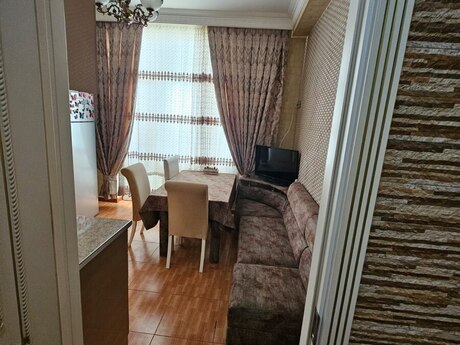 1-otaqlı yeni tikili kirayə verilir, 7-ci mkr., 60 m²