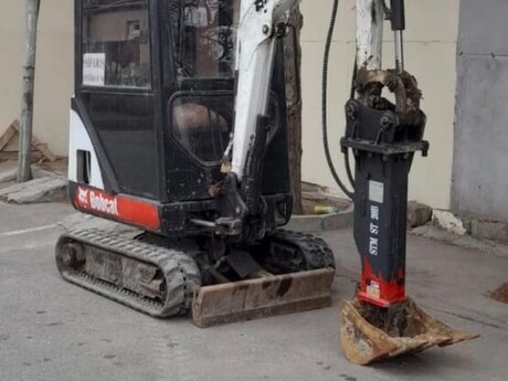Bobcat, 2012 il Bobcat, 2012 il