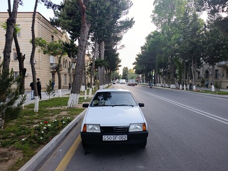 LADA (VAZ) 21099, 1998 il LADA (VAZ) 21099, 1998 il