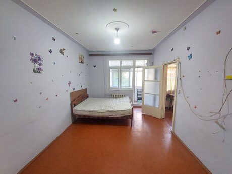 1-otaqlı mənzil kirayə verilir, 7-ci mkr., 40 m²