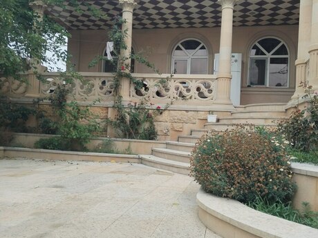Biləcəridə 5 otaqlı həyət evi satılır, 142 m², 175 000 AZN, şəkil 2 / 12
