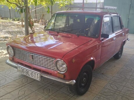 LADA (VAZ) 21011, 1974 il LADA (VAZ) 21011, 1974 il