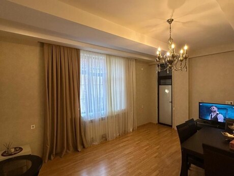 3 otaq · 97 m² · 1/6 mərtəbə, Bakıxanov