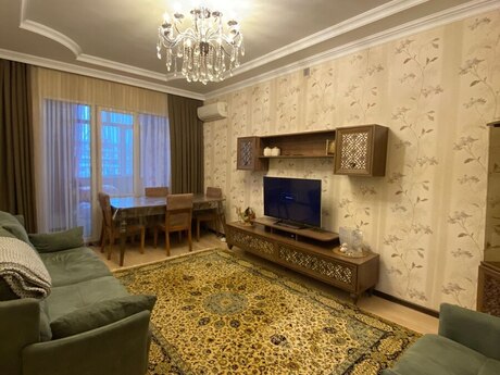 2-otaqlı mənzil, Qara Qarayev pr, 48 m²